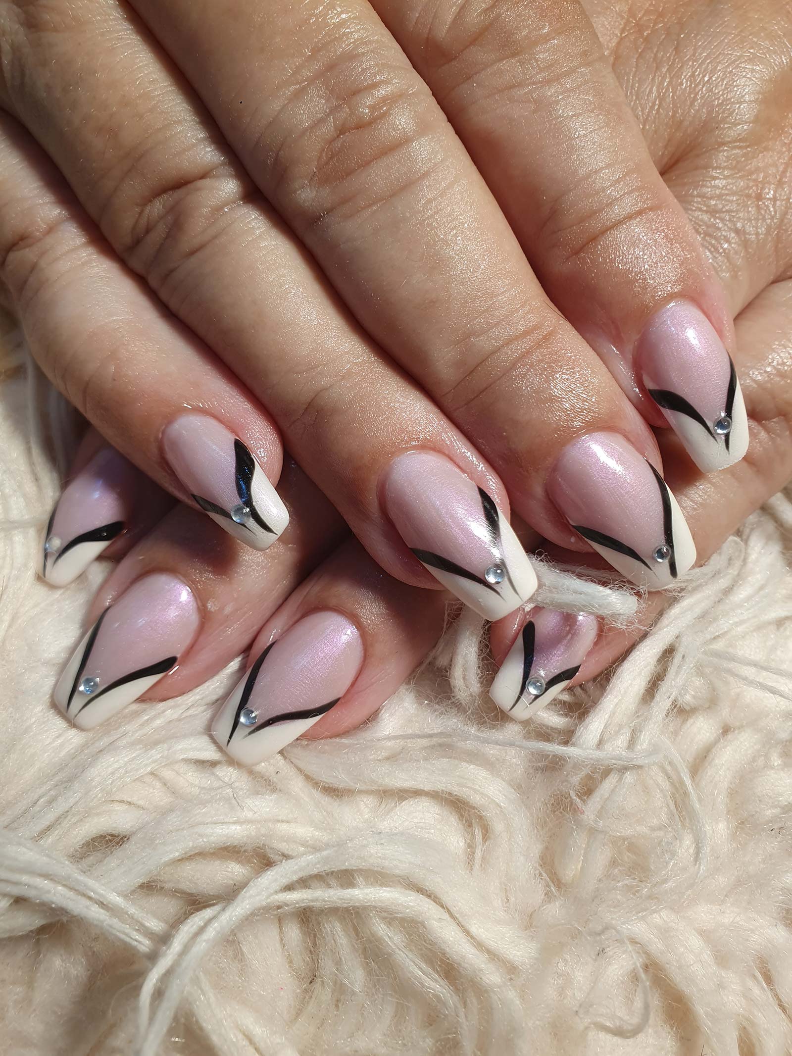 Nail Image 16